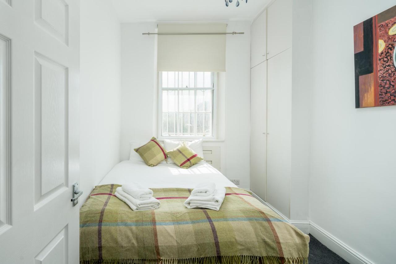 Cosy 1-Bed Flat On King'S Road In Chelsea, West London Apartment Bagian luar foto