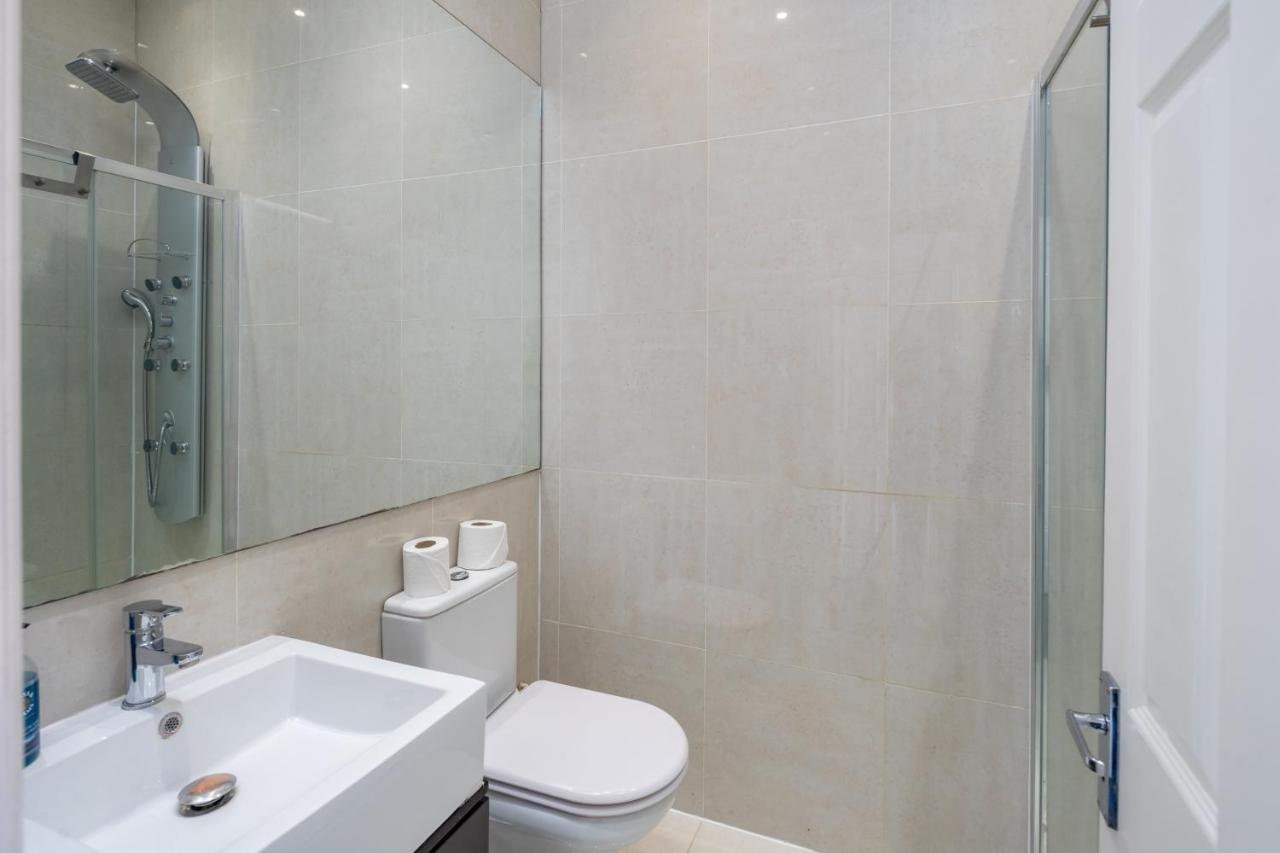 Cosy 1-Bed Flat On King'S Road In Chelsea, West London Apartment Bagian luar foto