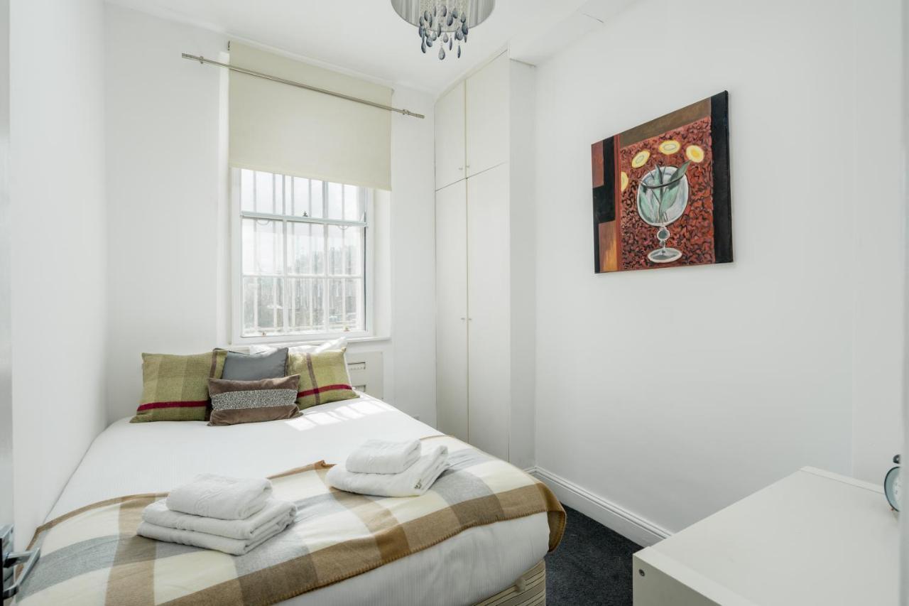 Cosy 1-Bed Flat On King'S Road In Chelsea, West London Apartment Bagian luar foto